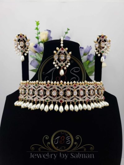 Choker set