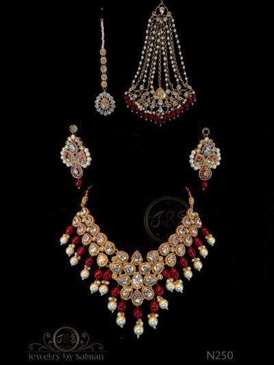 Necklace set