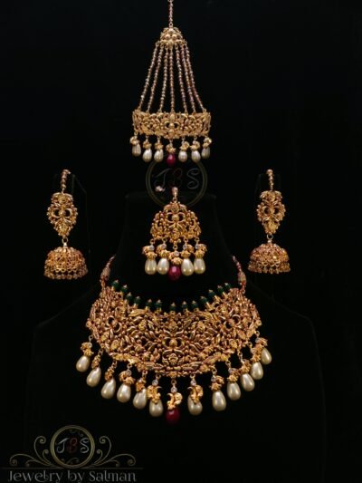 Necklace Set