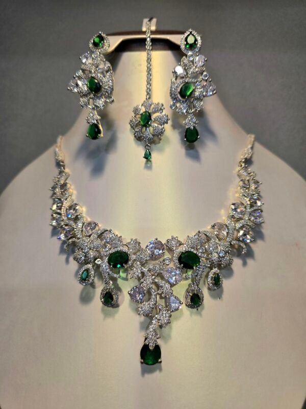 Necklace set