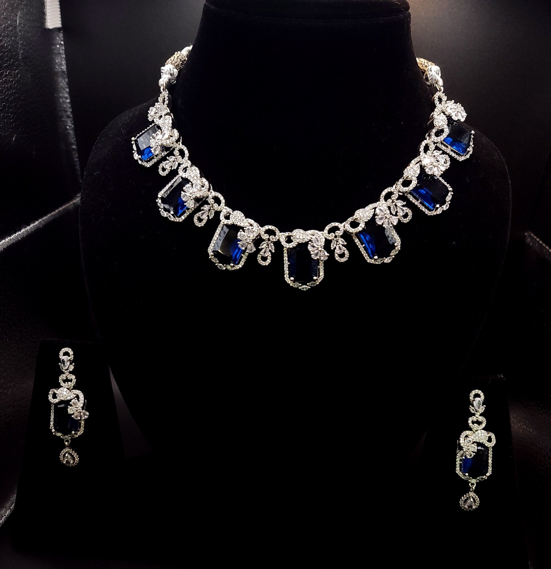 necklace set
