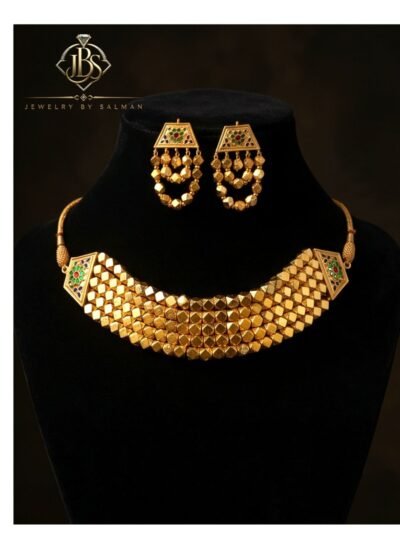 Choker set