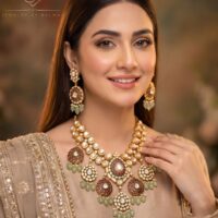 Timeless Kundan Necklace Set - Image 1